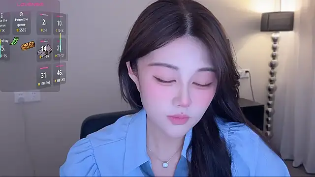 Strawberrybabyy1 online show from 5, 11, 2025