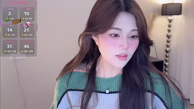 Strawberrybabyy1 online show from 22, 10, 2025