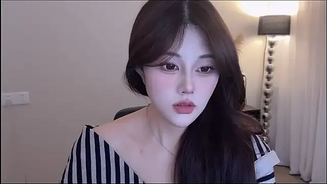 Strawberrybabyy1 online show from 3, 12, 2025