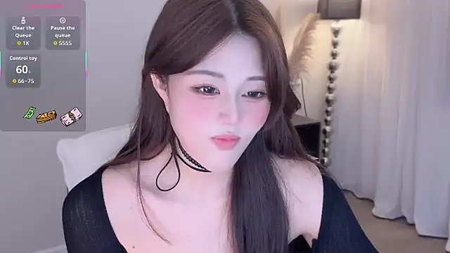 Strawberrybabyy1 online show from 20, 9, 2025