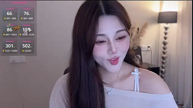 Strawberrybabyy1 online show from 18, 12, 2025