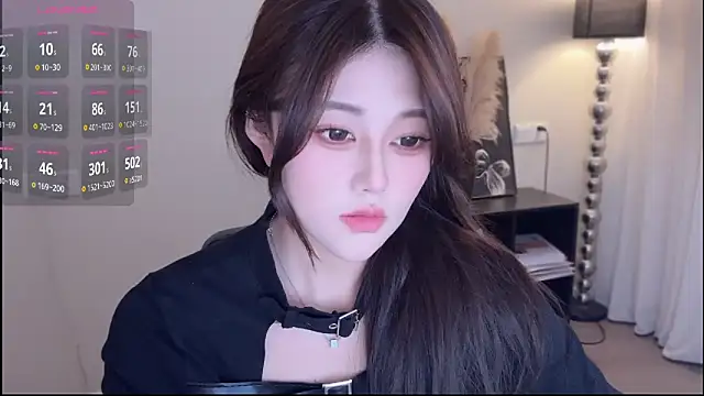 Strawberrybabyy1 online show from 20, 11, 2025