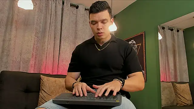 Jake Tylerr  online show from 9, 10, 2025