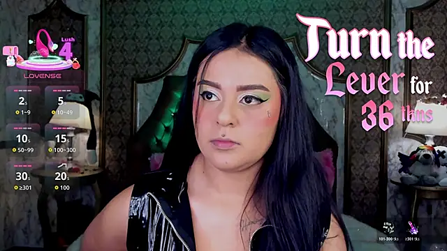 SoffiQueen online show from 6, 3, 2026