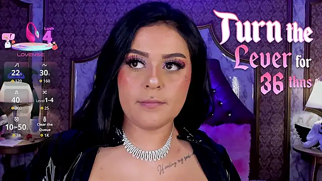 SoffiQueen online show from 13, 3, 2026