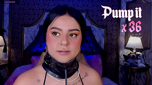 SoffiQueen online show from 28, 2, 2026