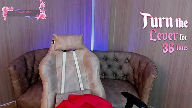 Snapshot of SoffiQueen chatting on 15, 3, 2025 SoffiQueen online show from 15, 3, 2025