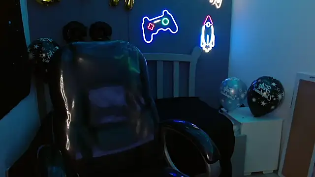 JackSwan18 online show from 4, 1, 2025