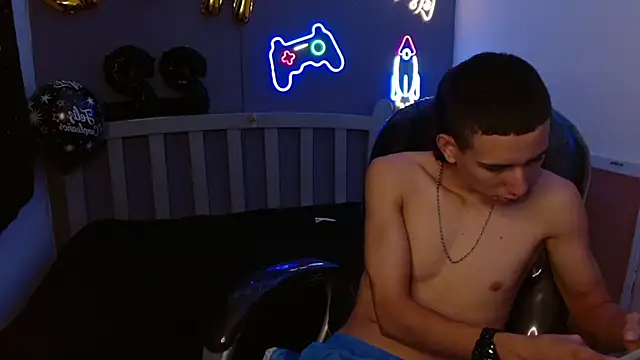 JackSwan18 online show from 4, 1, 2025