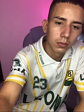 JackSwan18 online show from 10, 10, 2025