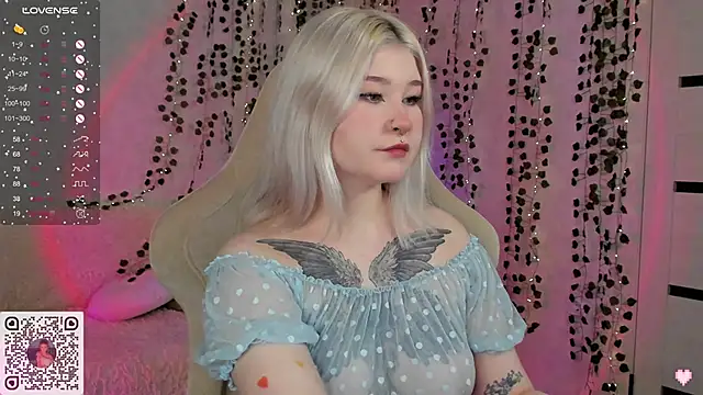 chillycharm online show from 14, 1, 2025