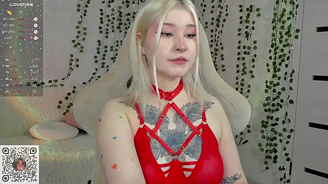 chillycharm online show from 1, 3, 2025