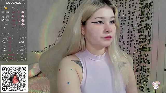 chillycharm online show from 14, 12, 2024