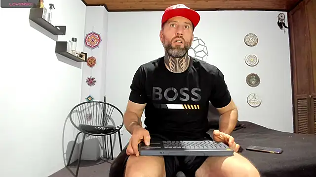 Antoniohot2024 online show from 4, 11, 2025