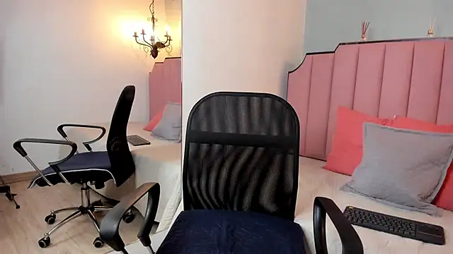 petty effy online show from 14, 11, 2025