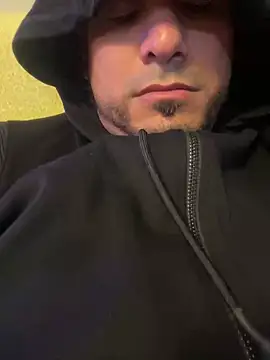 Insaneskillzz69 online show from 17, 4, 2026