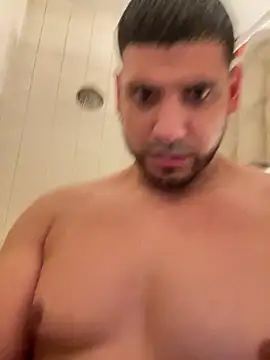 Insaneskillzz69 online show from 13, 4, 2026