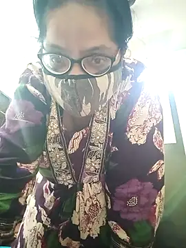 heenage online show from 6, 10, 2025