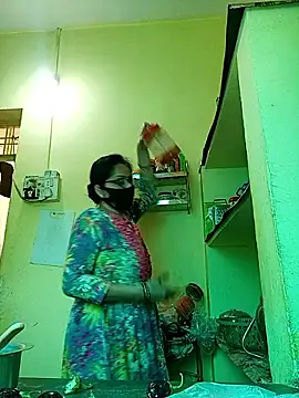 heenage online show from 27, 3, 2026