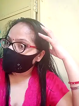 heenage online show from 10, 3, 2026