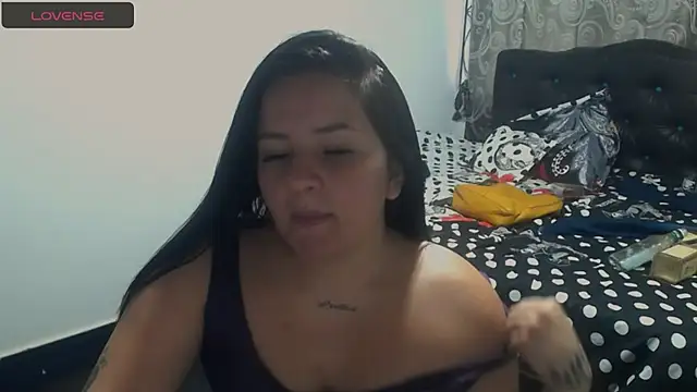 Snapshot of shopyymessyy chatting on 17, 2, 2025 shopyymessyy online show from 17, 2, 2025