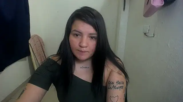 Snapshot of shopyymessyy chatting on 13, 9, 2025 shopyymessyy online show from 13, 9, 2025