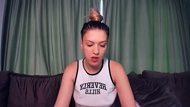 LaraStone69 online show from 20, 7, 2026