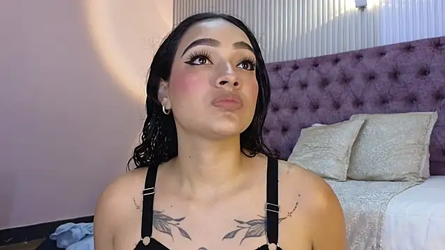 EMILYY FOXY online show from 6, 10, 2025