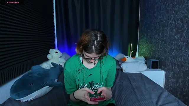 KIKI Krash online show from 13, 3, 2025