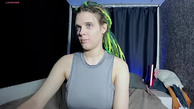 KIKI Krash online show from 5, 10, 2025