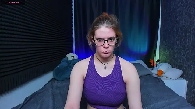 KIKI Krash online show from 1, 3, 2025