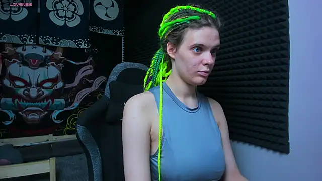 KIKI Krash online show from 7, 10, 2025