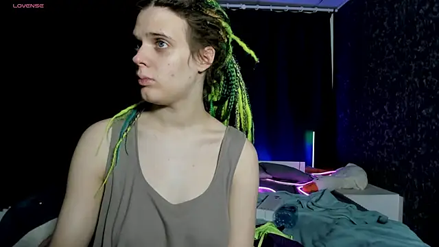 KIKI Krash online show from 23, 12, 2025