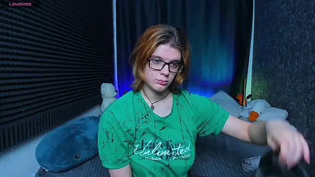 KIKI Krash online show from 28, 2, 2025