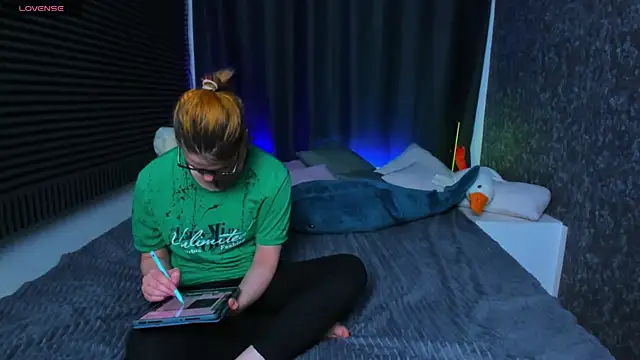 KIKI Krash online show from 27, 2, 2025