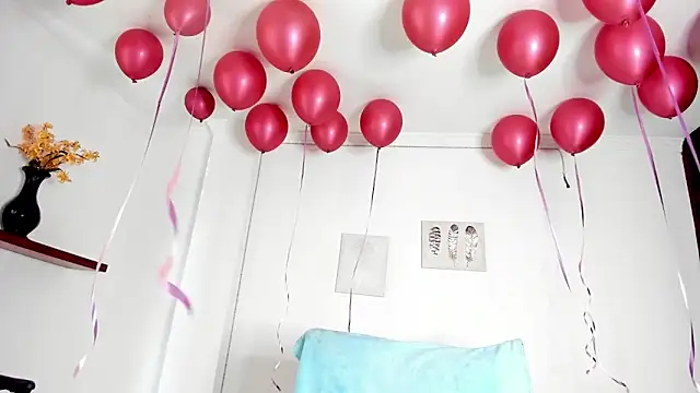 anniesweet- online show from 7, 11, 2025