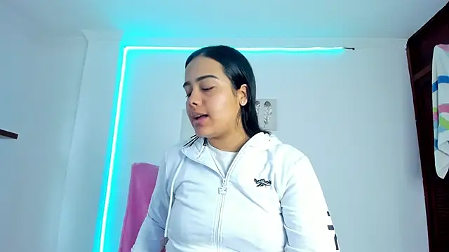 anniesweet- online show from 23, 4, 2026