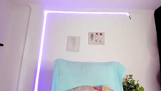 anniesweet- online show from 12, 11, 2025