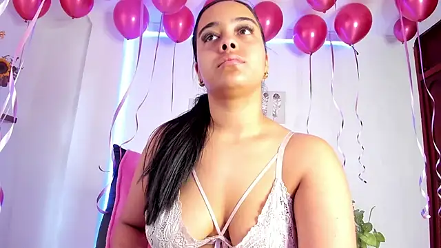 anniesweet- online show from 16, 10, 2025