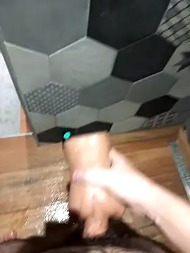 mattarm3122 online show from 8, 1, 2025