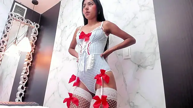 Emmy Cute18 online show from 31, 10, 2025