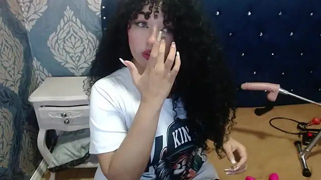 Sofiacowperx online show from 11, 10, 2025