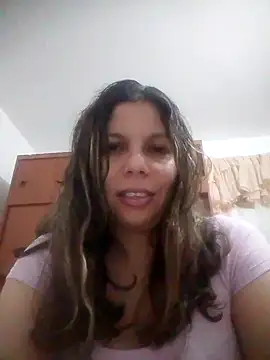 Carliina Soussa online show from 8, 9, 2025