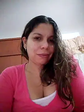 Carliina Soussa online show from 5, 10, 2025