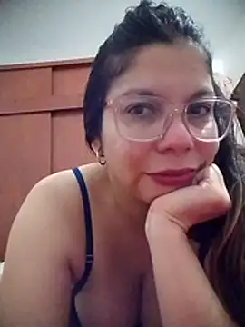 Snapshot of Carliina_Soussa chatting on 8, 6, 2026 Carliina Soussa online show from 8, 6, 2026