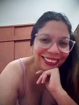 Snapshot of Carliina_Soussa chatting on 12, 6, 2026 Carliina Soussa online show from 12, 6, 2026