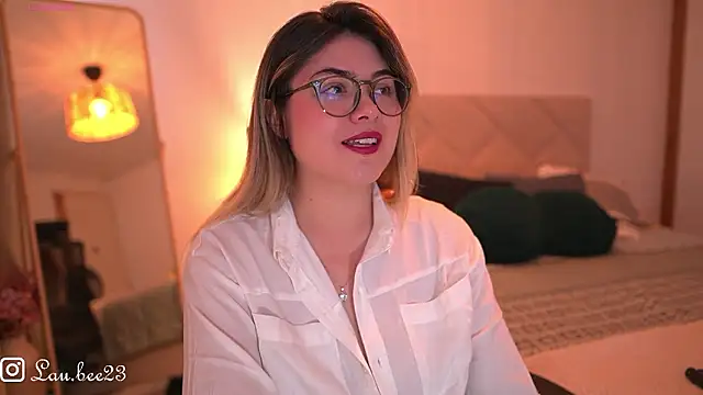 Lau Bee online show from 1, 2, 2026