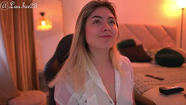 Lau Bee online show from 2, 10, 2025