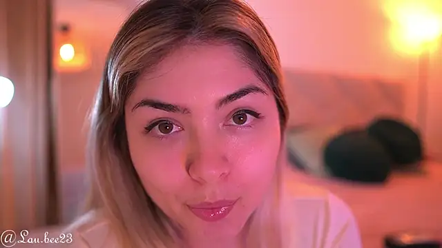 Lau Bee online show from 19, 9, 2025