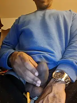 bigboytoy912 online show from 21, 4, 2026